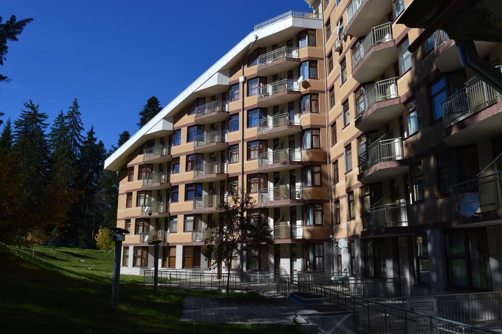 בורובץ Apartments Flora-Daisy מראה חיצוני תמונה