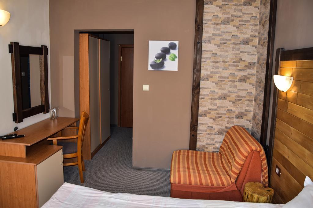 בורובץ Apartments Flora-Daisy מראה חיצוני תמונה